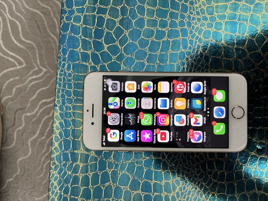 Айфон 8сстылад срочно