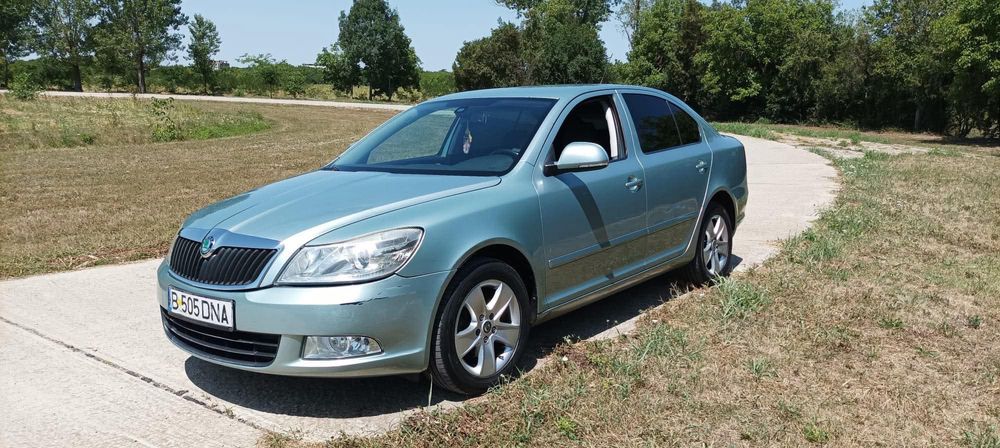 Vând/Schimb Skoda Octavia II Facelift 2.0 TDI DSG – 140 CP – Navigație – Îngrijită