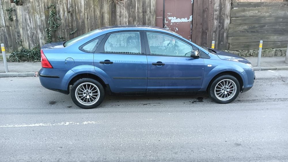 Ford preț 1000 euro