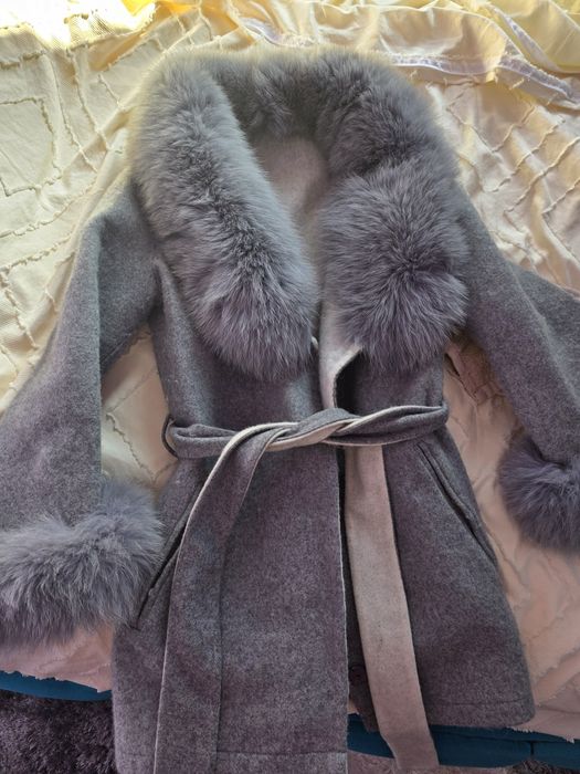 Palton blana naturala stufoasa  calduros iarna