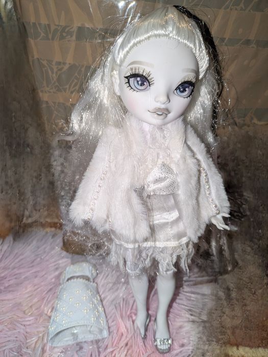 Shadow high diferite