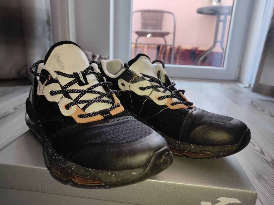 Adidași Joma Theon Trainers
