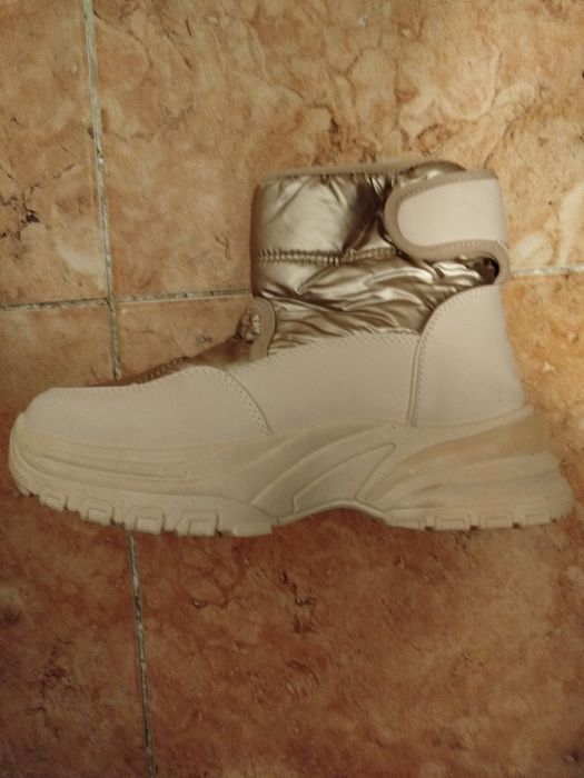 Ghete îmblănite de damă