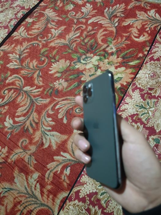 iPhone 11 pro sotiladi