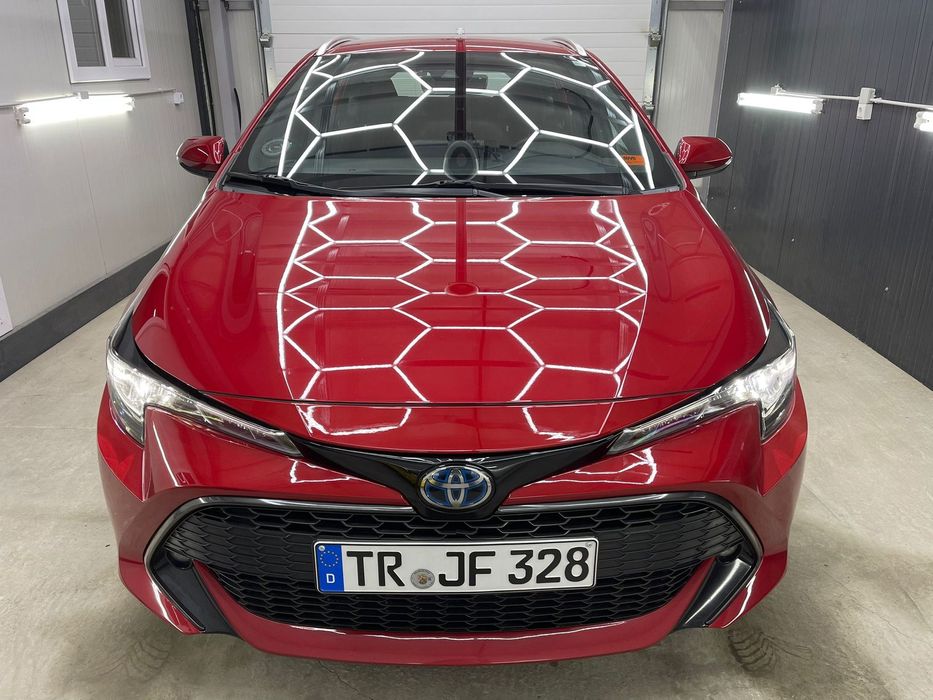 Toyota Corolla Service Toyota, verificare baterie, cauciucuri Michelin