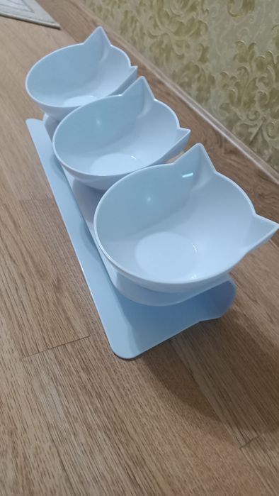 Продам миску для кошек