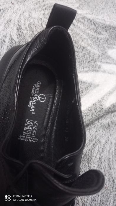 Кроссовки 42. .кожа турецки