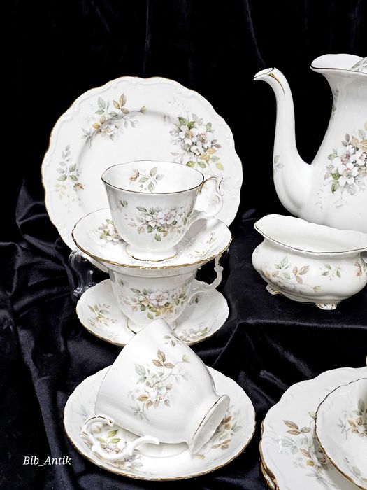 Royal Albert порцелан от Англия