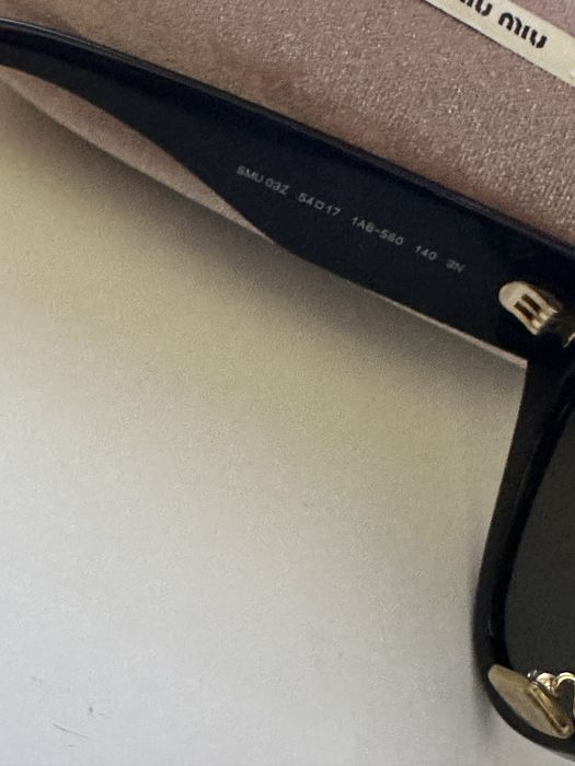 Слънчеви очила Miu Miu