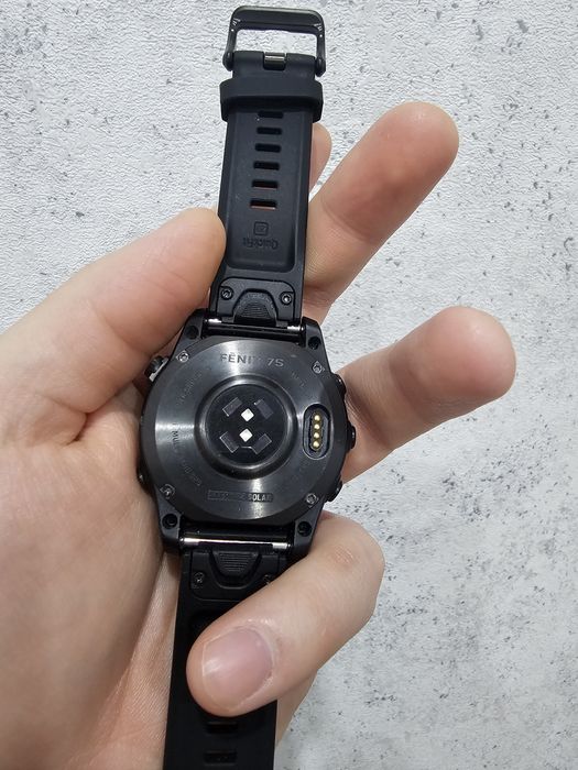 Garmin fenix 7s 42mm  sapphire solar