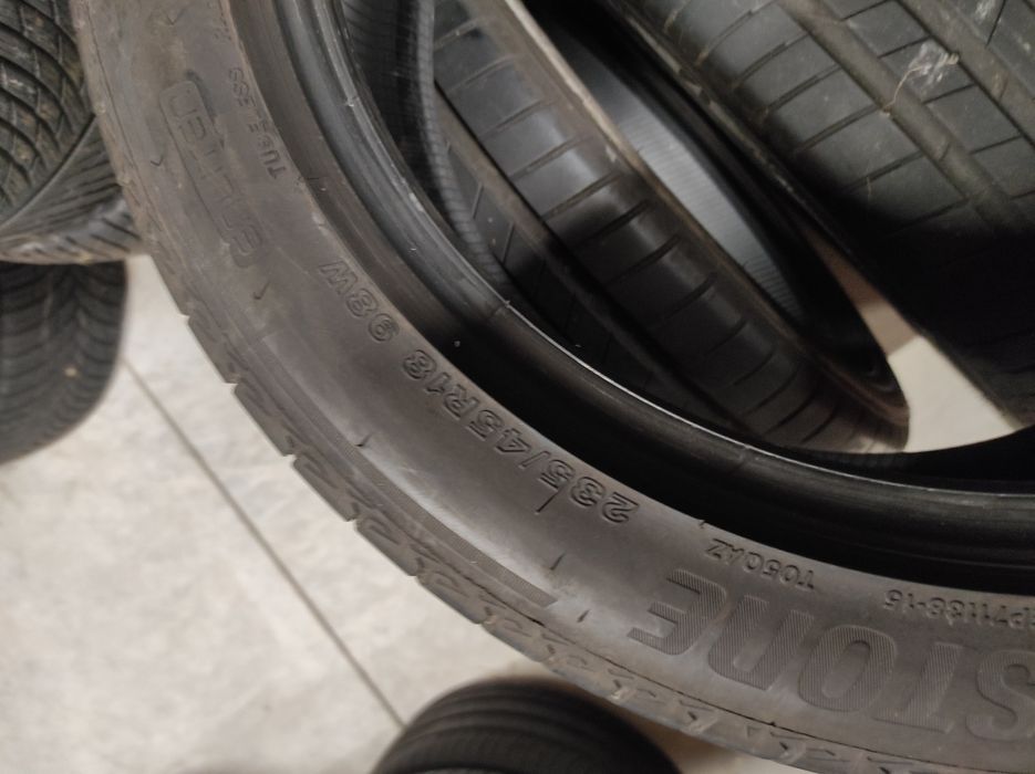 235/45/18 Bridgestone