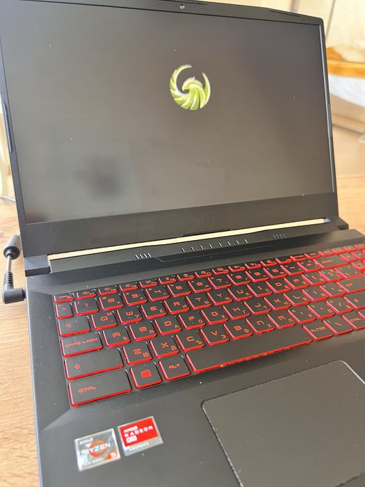 Лаптоп MSI bravo 15 B5DD