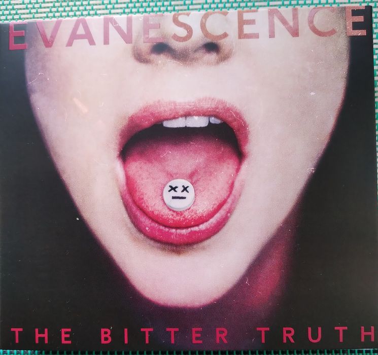 Продам CD альбомы гр."Evanescence"