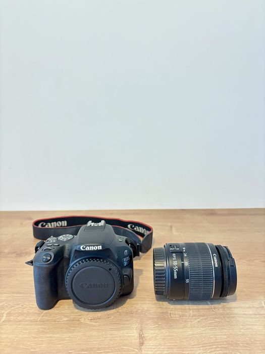 Canon EOS 200D + EF-S 18-55mm + trepied + geantă + accesorii – kit complet