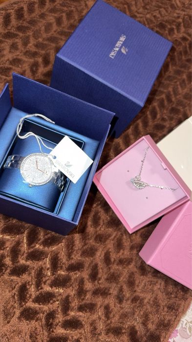 Vand ceas swarovski nou sigilat