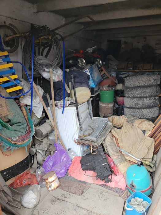 Продам гараж.Имеется погреб.