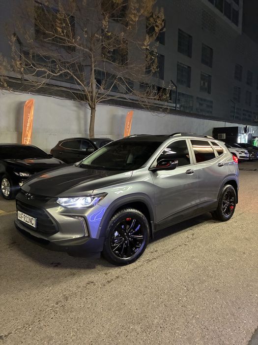Chevrolet Tracker Red Line