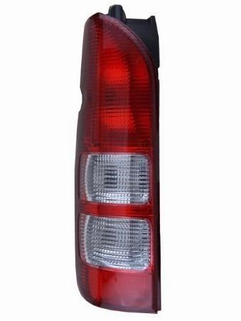 Фонарь задний  Toyota Hiace