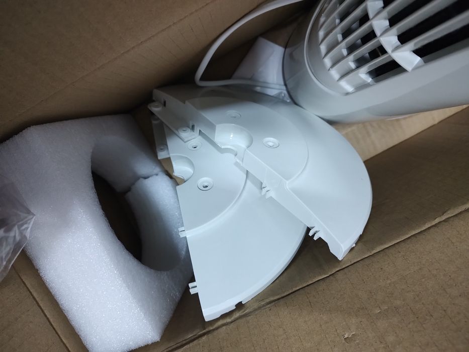 Vând ventilator turn OKKES