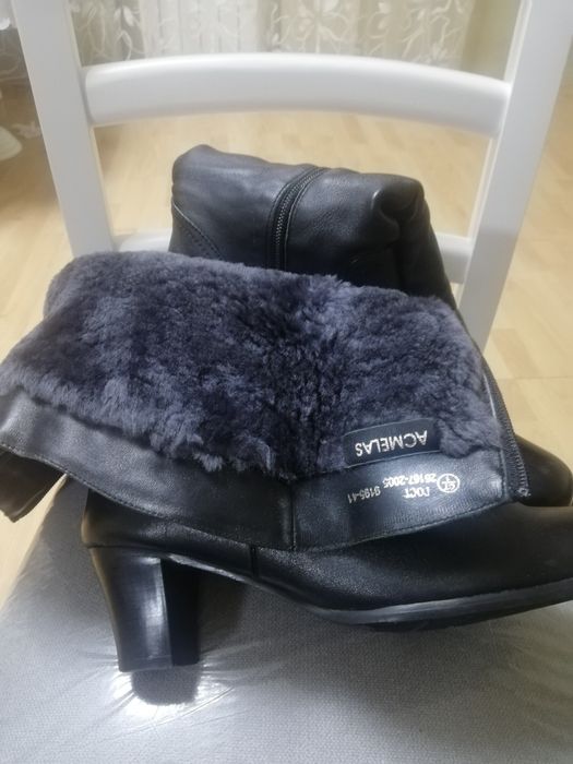 Зимние женские сапоги
