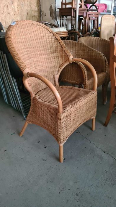 Ратанов стол вно от Европа