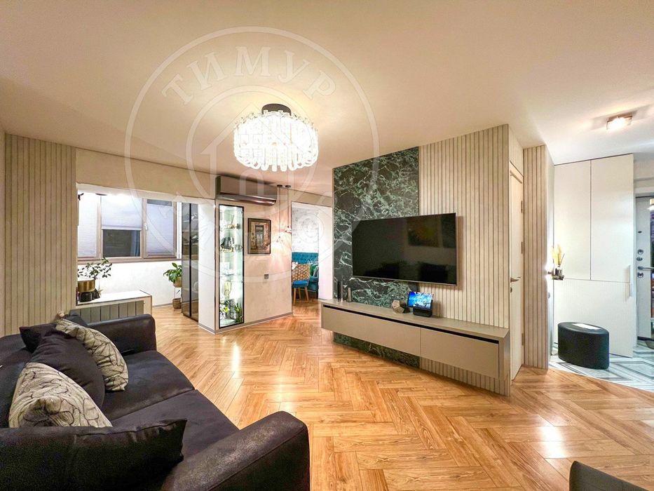 3/1/4 Буюк Ипак Йули,у метро,второй дом от дороги,KFC,Аптека 36.6,70 м