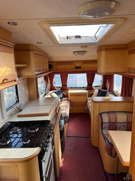 Туристическа каравана