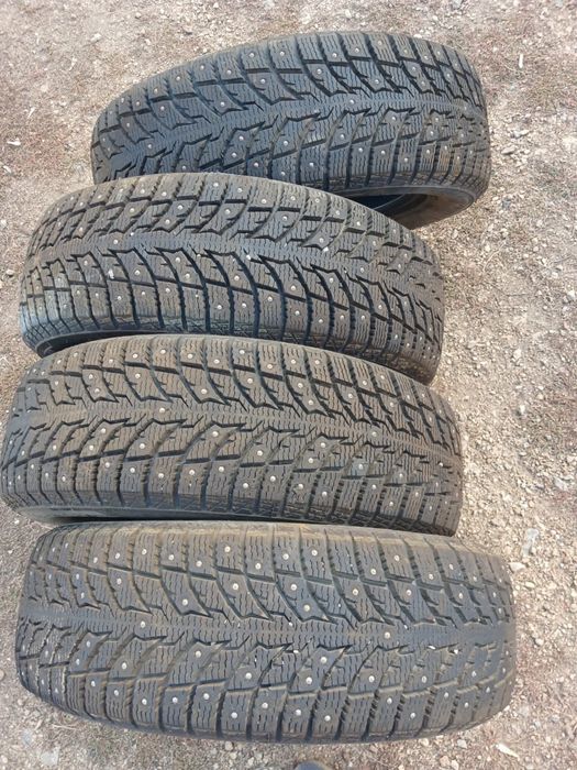 Шины зимние 195/65R15