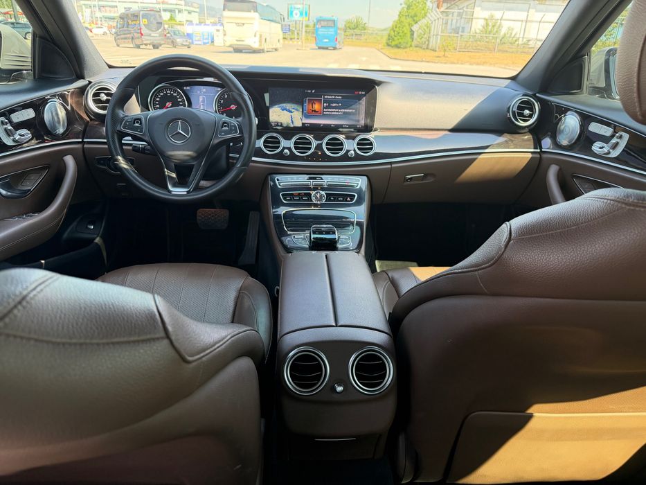 Mercedes E300 4Matic Nardo Grey