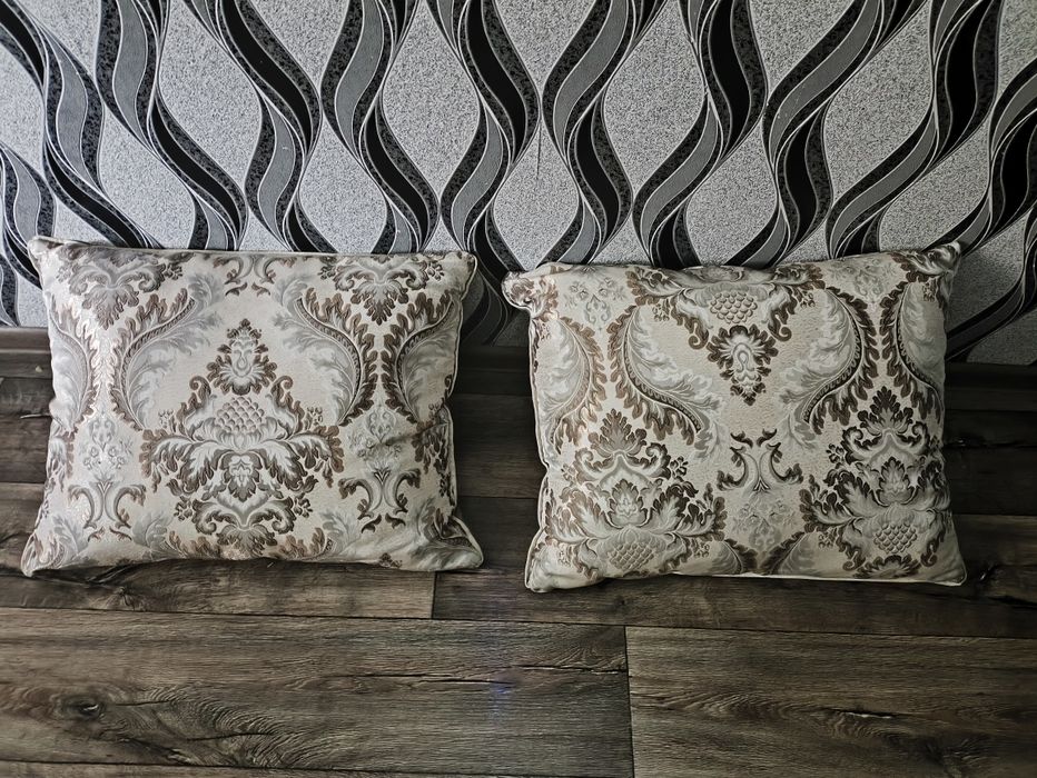 Продаю подушки.       .