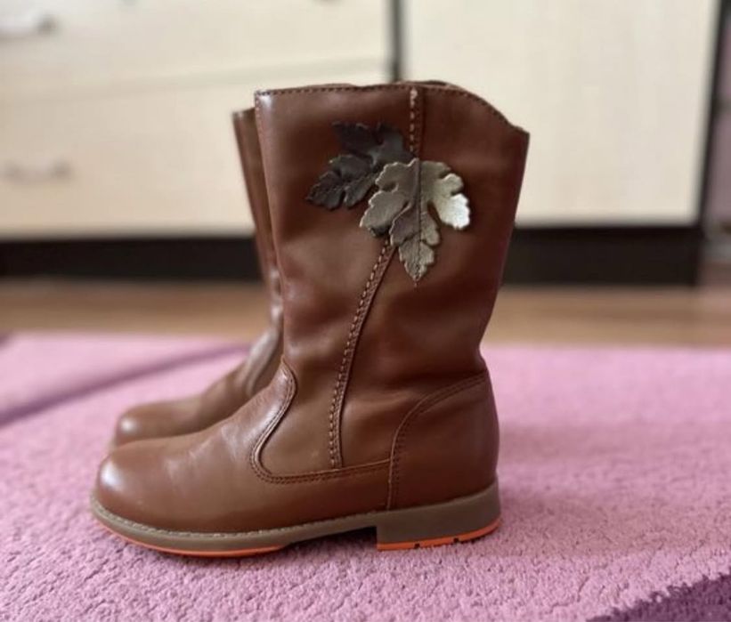 Продам детские сапожки