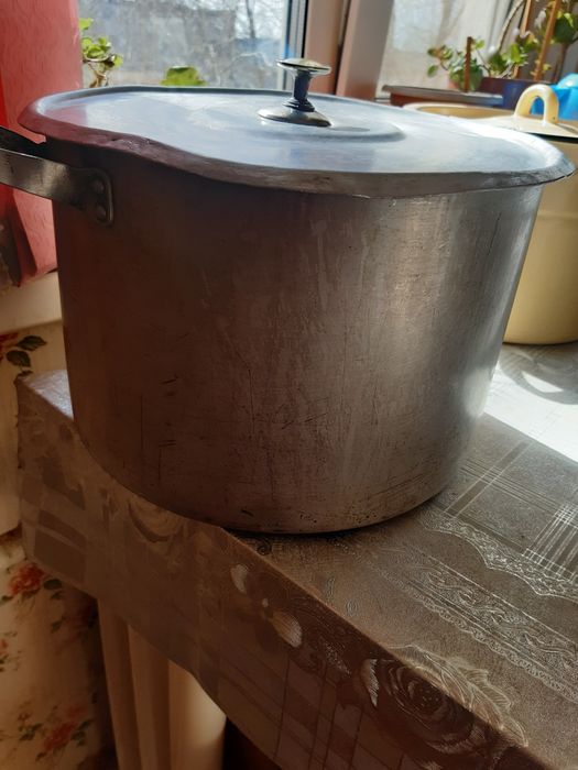 Продаётся: Мантоварка,кастрюля