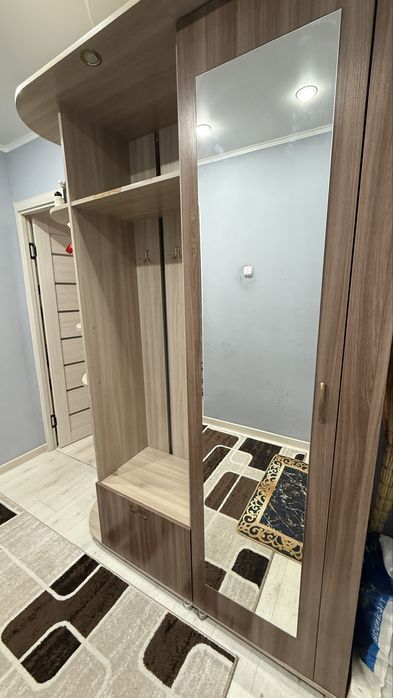 Продается прихожая срочно!