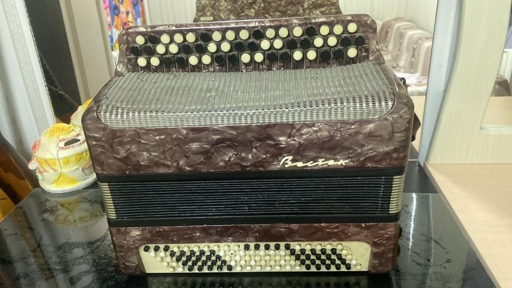 Баян “Восток”  в хорошем сотояний