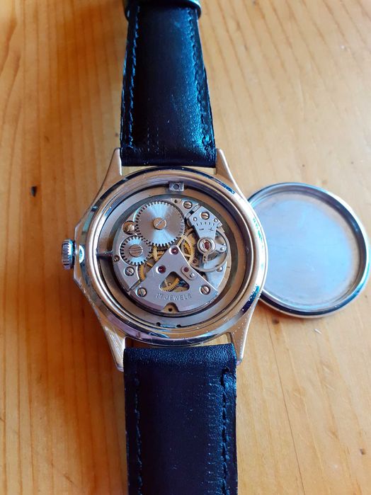 НОВ ADORA Lux Watch -Швейцарски механичен неизползван от колекция.
