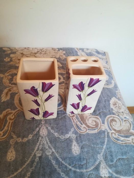 Керамические туалетные принадлежности