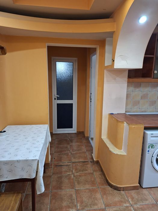 Închiriez apartament 2 camere