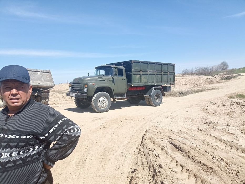 Zil sotiladi narxini kelishamiz