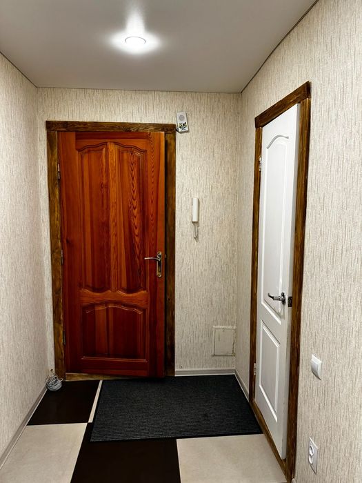 Продам 3 ком квартиру 2/5 в р-оне Бэста