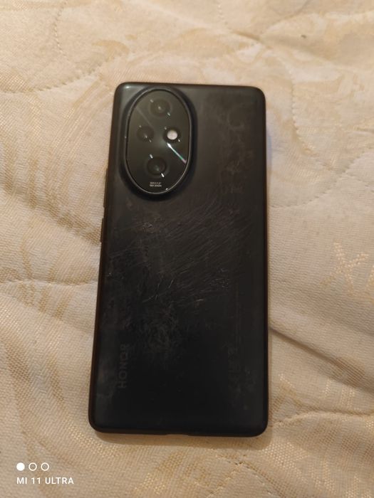 HONOR 200 Pro 12/512 ГБ — срочно продам, есть дефекты