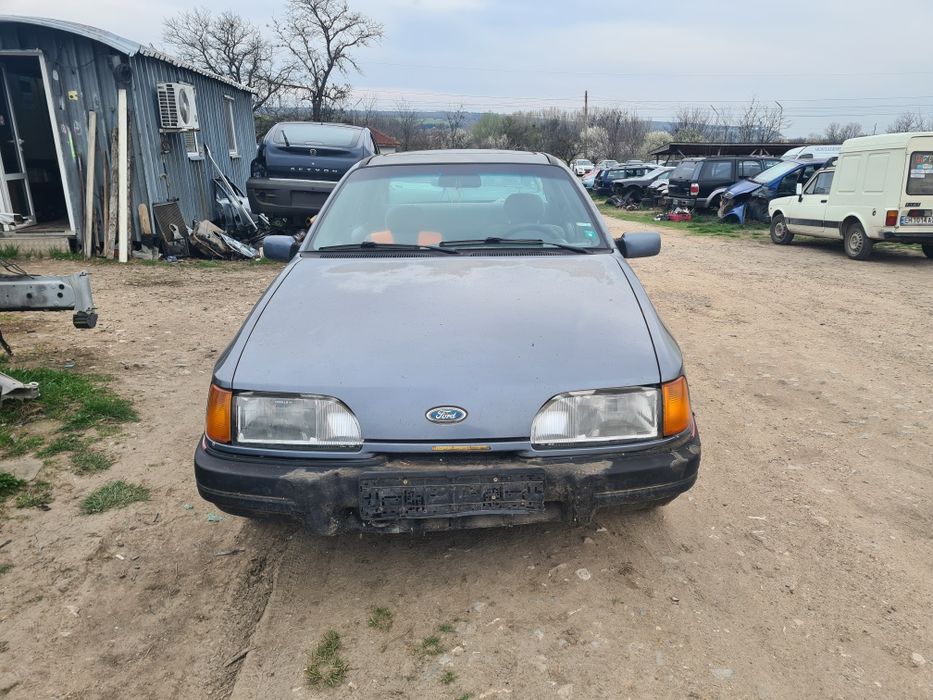 Форд Сиера 1.8,бензин на части. Ford Sierra.