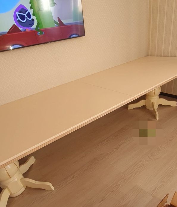 Продается гостевой стол