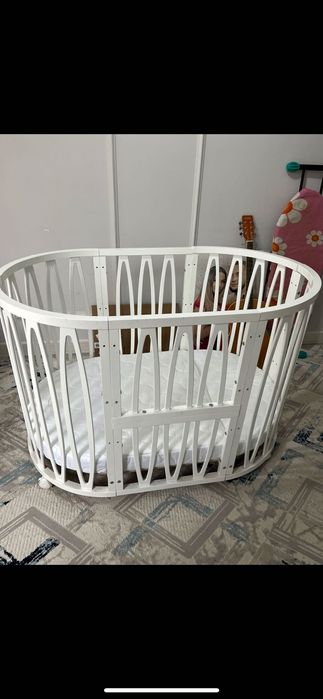 Продам детскую кроватку