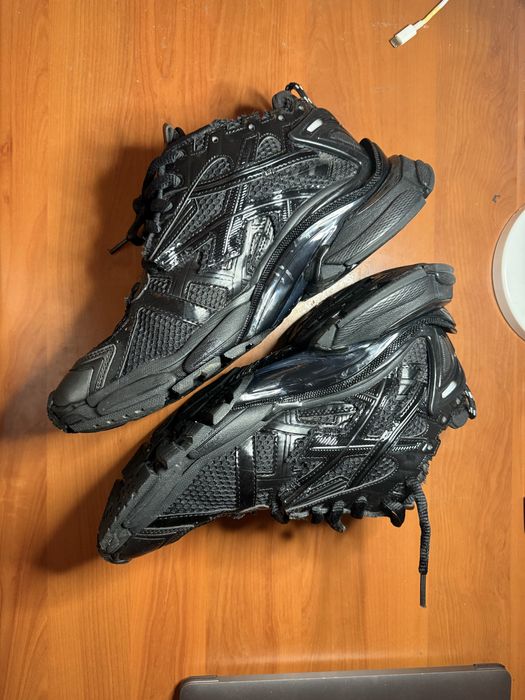 balenciaga runner