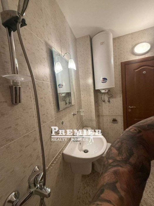 Двустаен апартамент с просторна тераса в северната част в Слънчев бряг