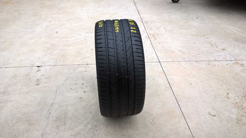 O anvelopa vara 325 35 22 pireli p zero MO profil de 6,5 mm
