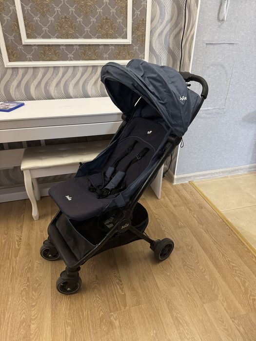 Прогулочная коляска Joie