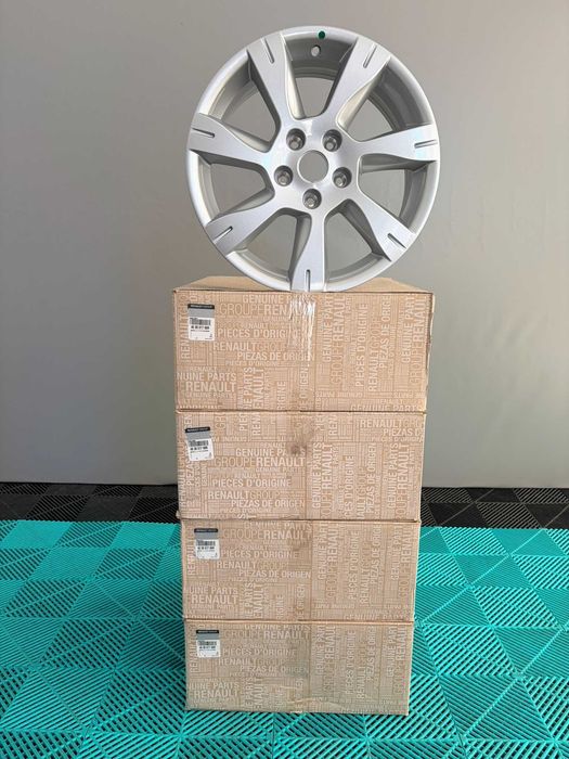 Jante R17 gama Renault Megane 3 Fluence Scenic Kadjar Duster Koleos Talisman noi originale Renault 5x114.3 66.1mm Et49