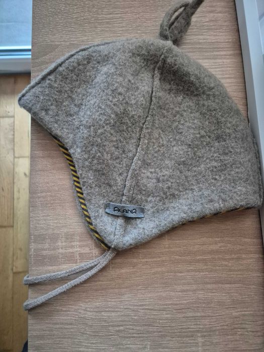 Вълнена шапка Alana