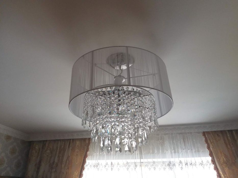 Люстра и бра. Продам